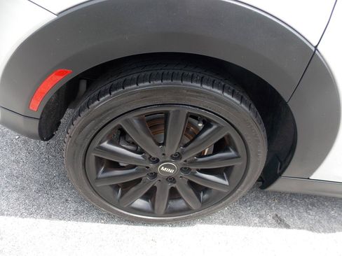Used 2021 MINI Cooper S w/ Signature Upholstery Package FWD image 20