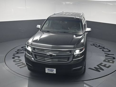Used 2017 Chevrolet Suburban Premier AWD/4WD image 31