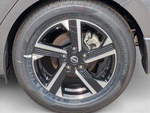 New 2025 Nissan Sentra SV w/ All-Weather Package image 9