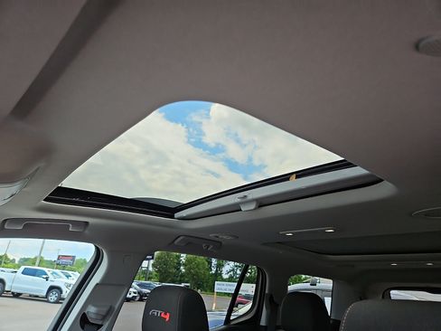 Used 2022 GMC Acadia AT4 AWD/4WD image 14