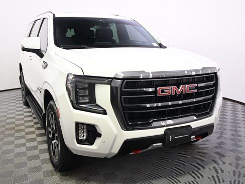 Used 2021 GMC Yukon AT4 w/ Rear Media and Nav Package AWD/4WD image 9