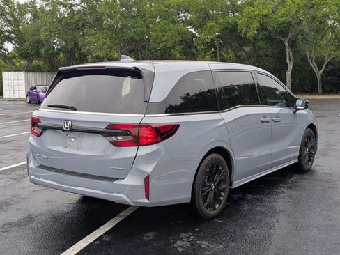 Used 2025 Honda Odyssey Sport-L image 6