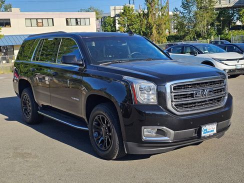 Used 2018 GMC Yukon SLT AWD/4WD image 3