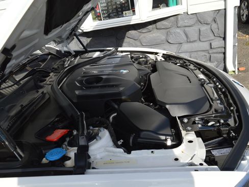 Used 2017 BMW 330i xDrive Sedan image 38