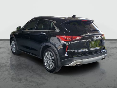 Used 2023 INFINITI QX50 Luxe FWD image 3
