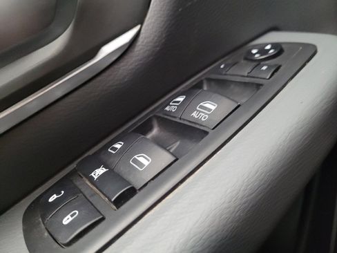 Used 2021 RAM 1500 Big Horn RWD image 27