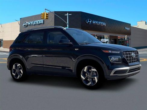 New 2026 Hyundai Venue SEL FWD image 10