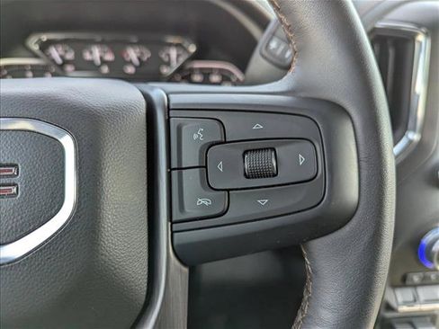 Used 2022 GMC Sierra 2500 AT4 image 14