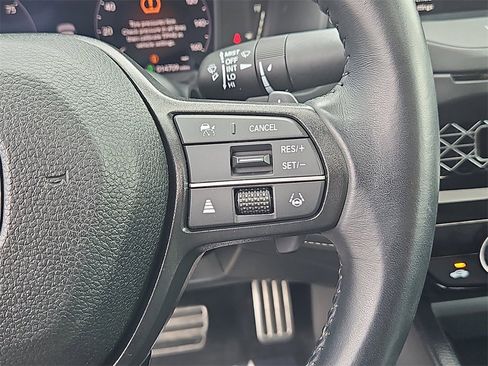Used 2024 Honda Accord Sport image 22