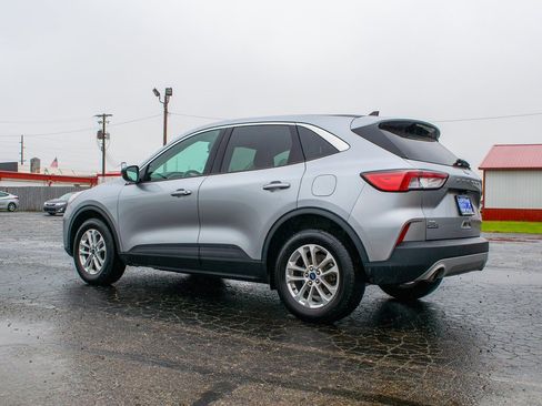 Used 2022 Ford Escape SE w/ Cold Weather Package image 7