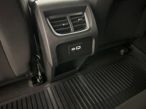 Used 2022 Chevrolet Blazer LT FWD image 33