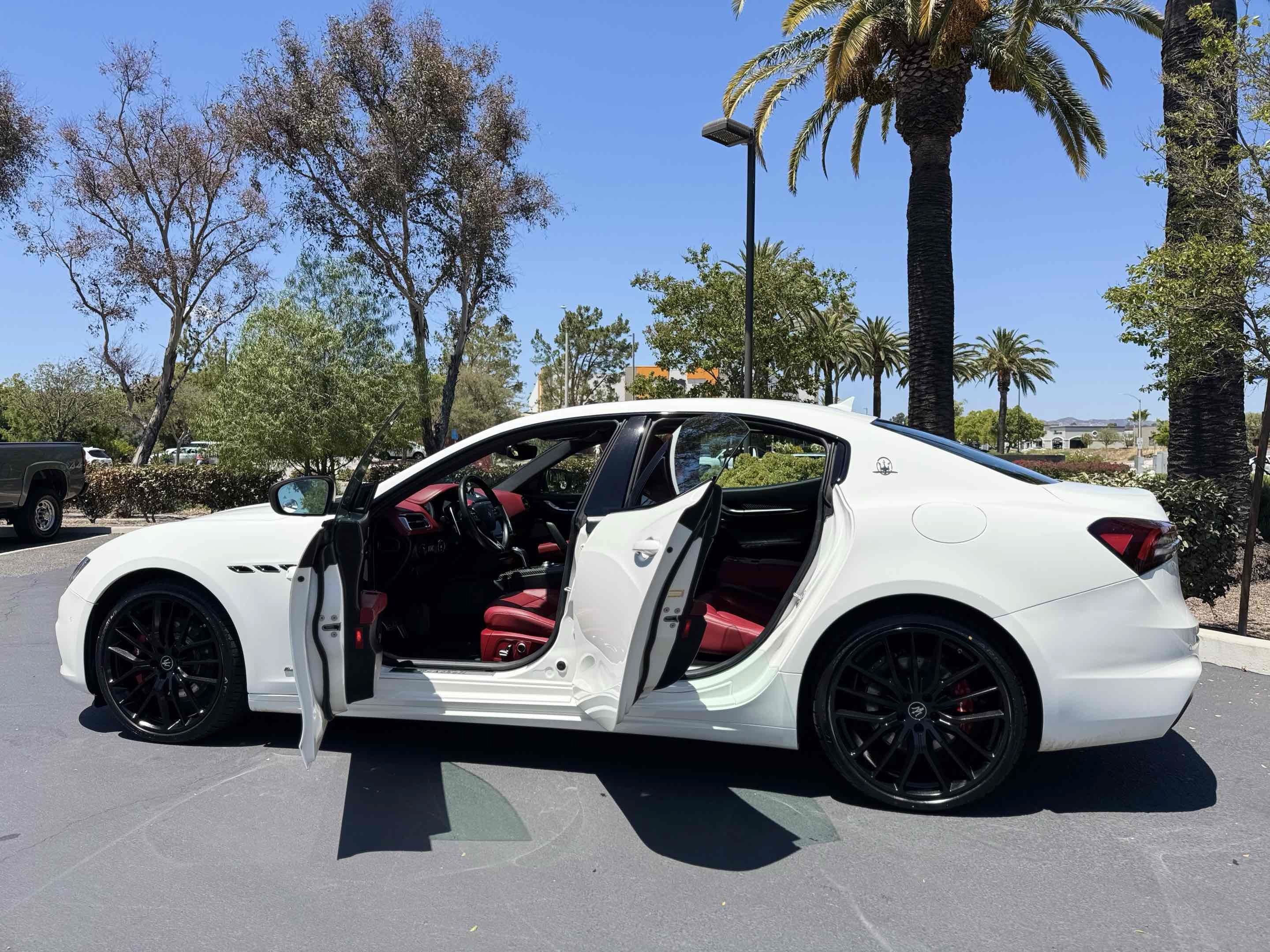 Used 2021 Maserati Ghibli S GranSport RWD image 18