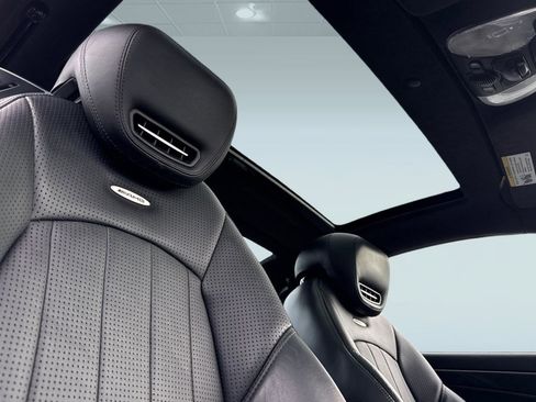 Used 2011 Mercedes-Benz SL 63 AMG image 13