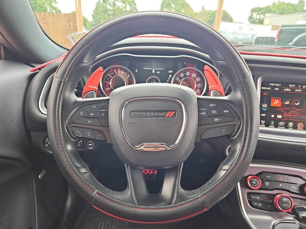 Used 2016 Dodge Challenger R/T RWD image 20