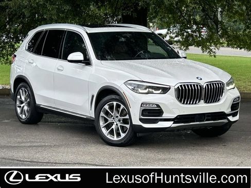 Used 2021 BMW X5 xDrive40i w/ Premium Package AWD/4WD image 1