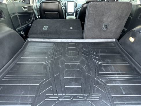 Used 2021 Ford Edge SEL w/ Convenience Package FWD image 14