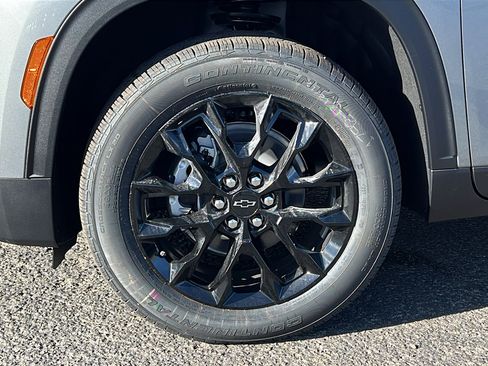 New 2026 Chevrolet Traverse LT w/ Midnight/Sport Edition image 9