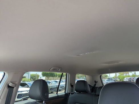 New 2026 Volkswagen Atlas SE FWD image 31
