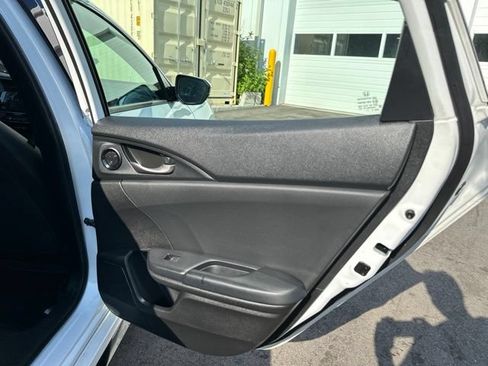 Used 2021 Honda Civic Sport image 10