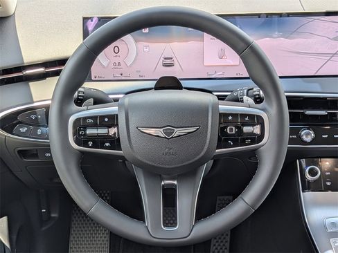 Used 2026 Genesis GV70 2.5T Advanced image 15