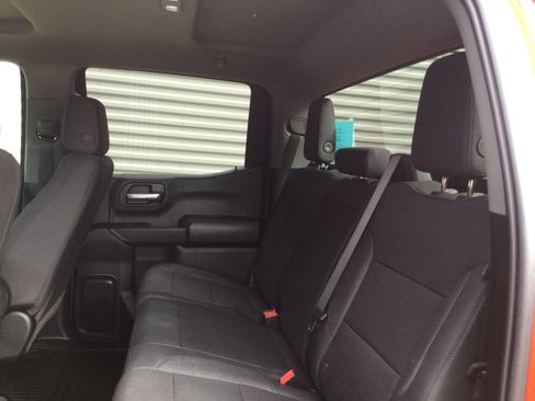 Used 2026 Chevrolet Silverado 1500 Custom w/ Turbomax Blackout Package AWD/4WD image 9