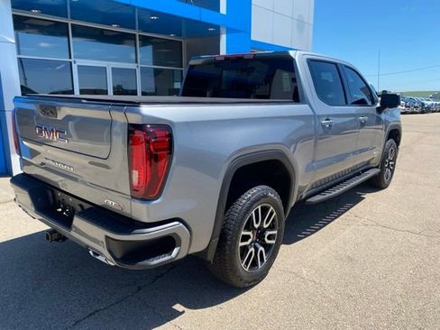 Used 2025 GMC Sierra 1500 AT4 w/ AT4 Premium Package AWD/4WD image 3