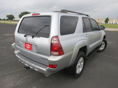 Used 2004 Toyota 4Runner SR5 RWD image 6