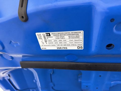 Used 2021 Toyota Tacoma TRD Off-Road image 31