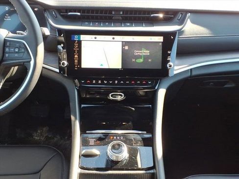 New 2026 Jeep Grand Cherokee Limited image 7