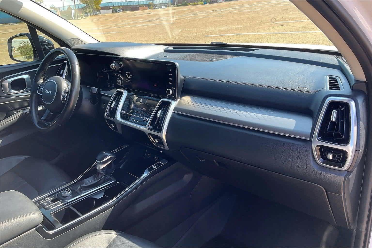 Used 2022 Kia Sorento SX FWD image 21