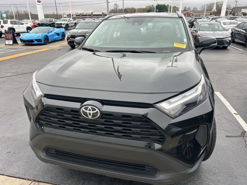 Used 2023 Toyota RAV4 XLE image 11