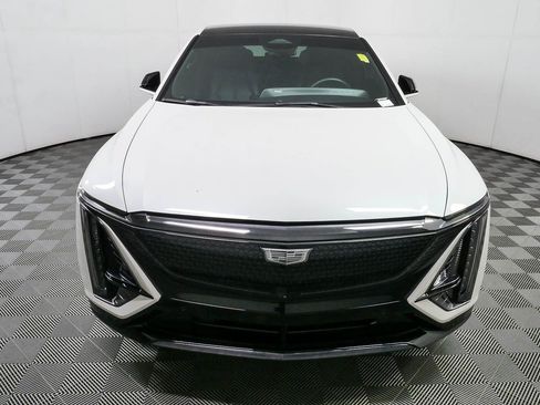 Used 2024 Cadillac Lyriq Sport AWD/4WD image 34