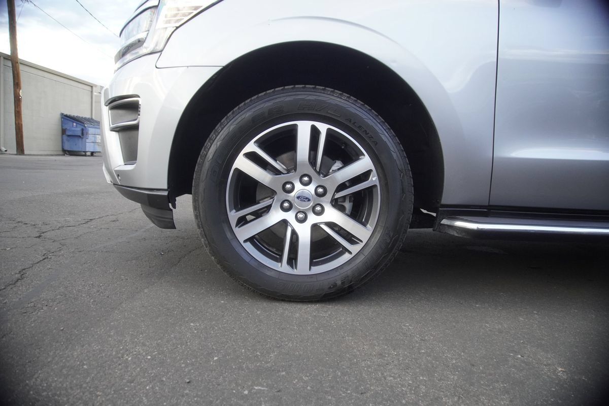 Used 2022 Ford Expedition Max Limited AWD/4WD image 25