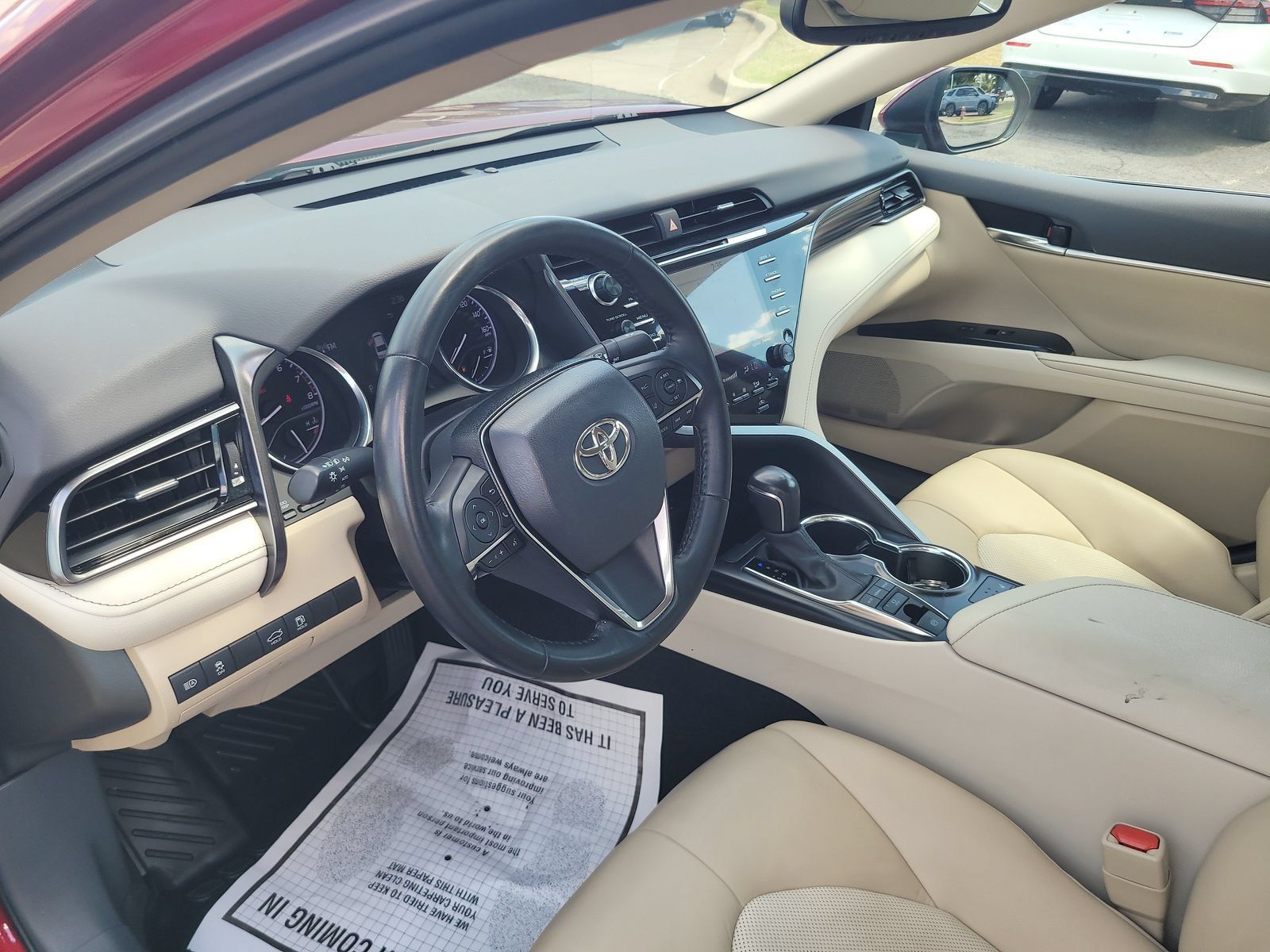 Used 2020 Toyota Camry XLE FWD image 10