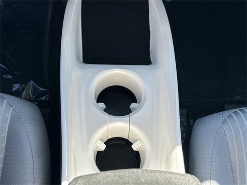 Used 2018 Toyota Prius Prime Plus image 18