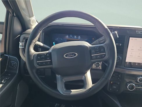 Used 2024 Ford F250 Lariat w/ Lariat Ultimate Package image 15