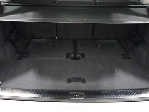 Used 2023 Audi Q7 Premium Plus w/ Premium Plus Package image 38