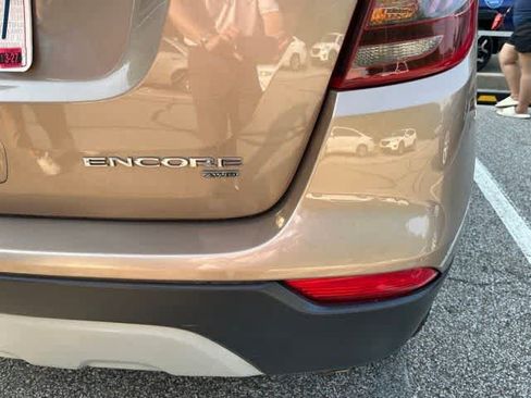 Used 2019 Buick Encore Preferred AWD/4WD image 5