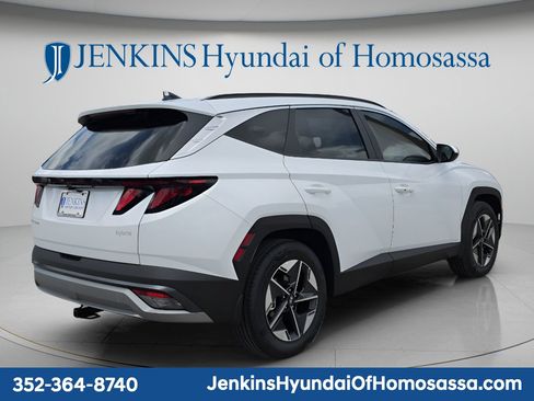 New 2026 Hyundai Tucson SEL FWD image 3