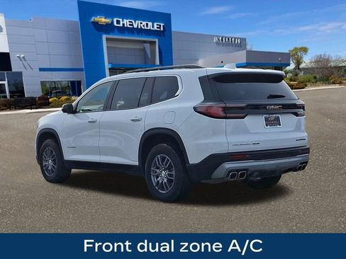 Used 2025 GMC Acadia Elevation image 6