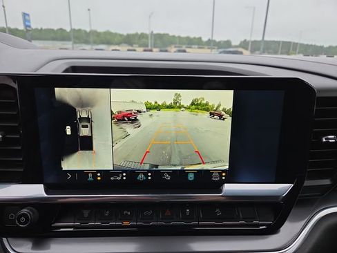 Used 2024 Chevrolet Silverado 3500 High Country w/ High Country Premium Package image 24