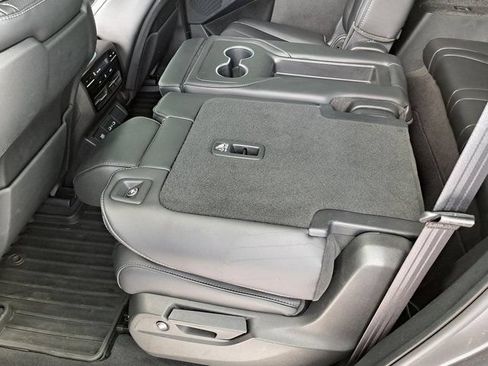 Used 2024 Acura MDX SH-AWD w/ Technology Package image 29