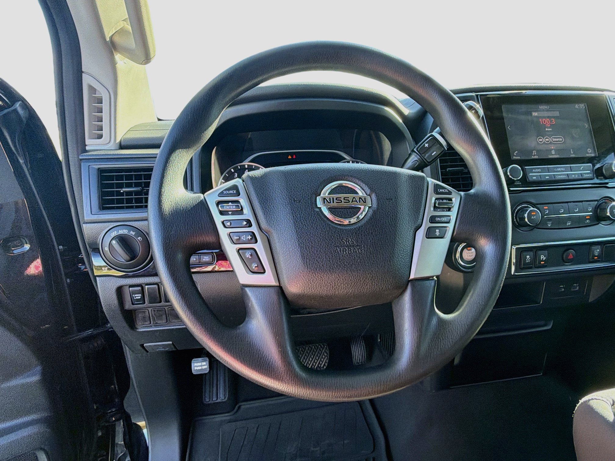 Used 2022 Nissan Titan SV w/ Accessory Utility Package RWD image 11
