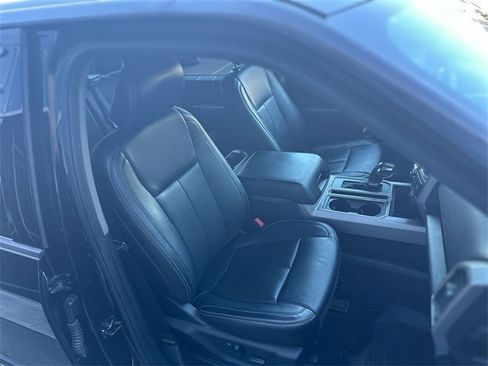 Used 2019 Ford F150 Lariat image 28