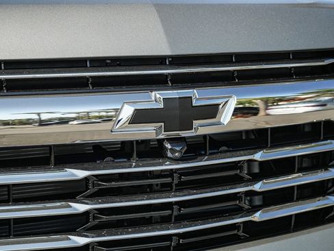 New 2026 Chevrolet Suburban LT w/ Comfort Package AWD/4WD image 10