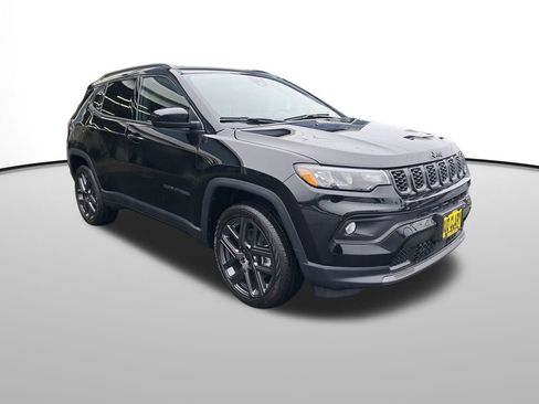 New 2026 Jeep Compass Latitude image 8