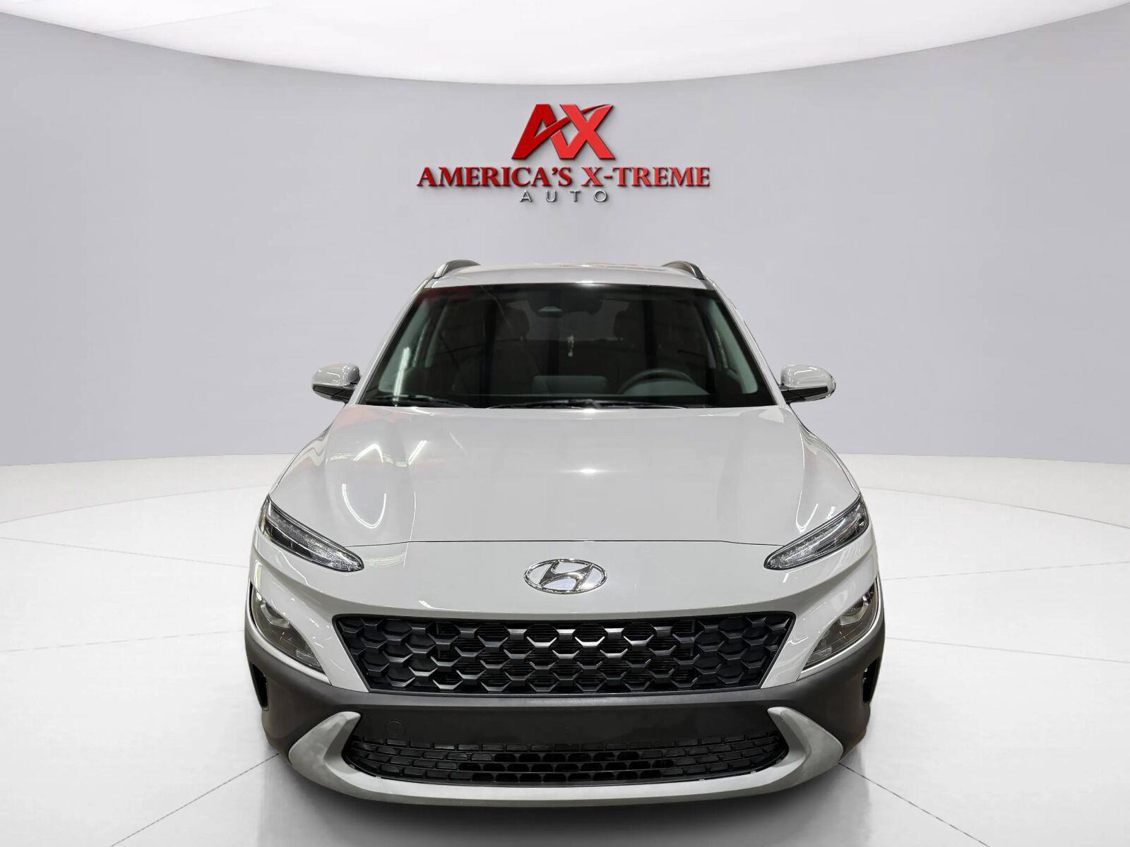 Used 2022 Hyundai Kona SEL AWD/4WD image 4