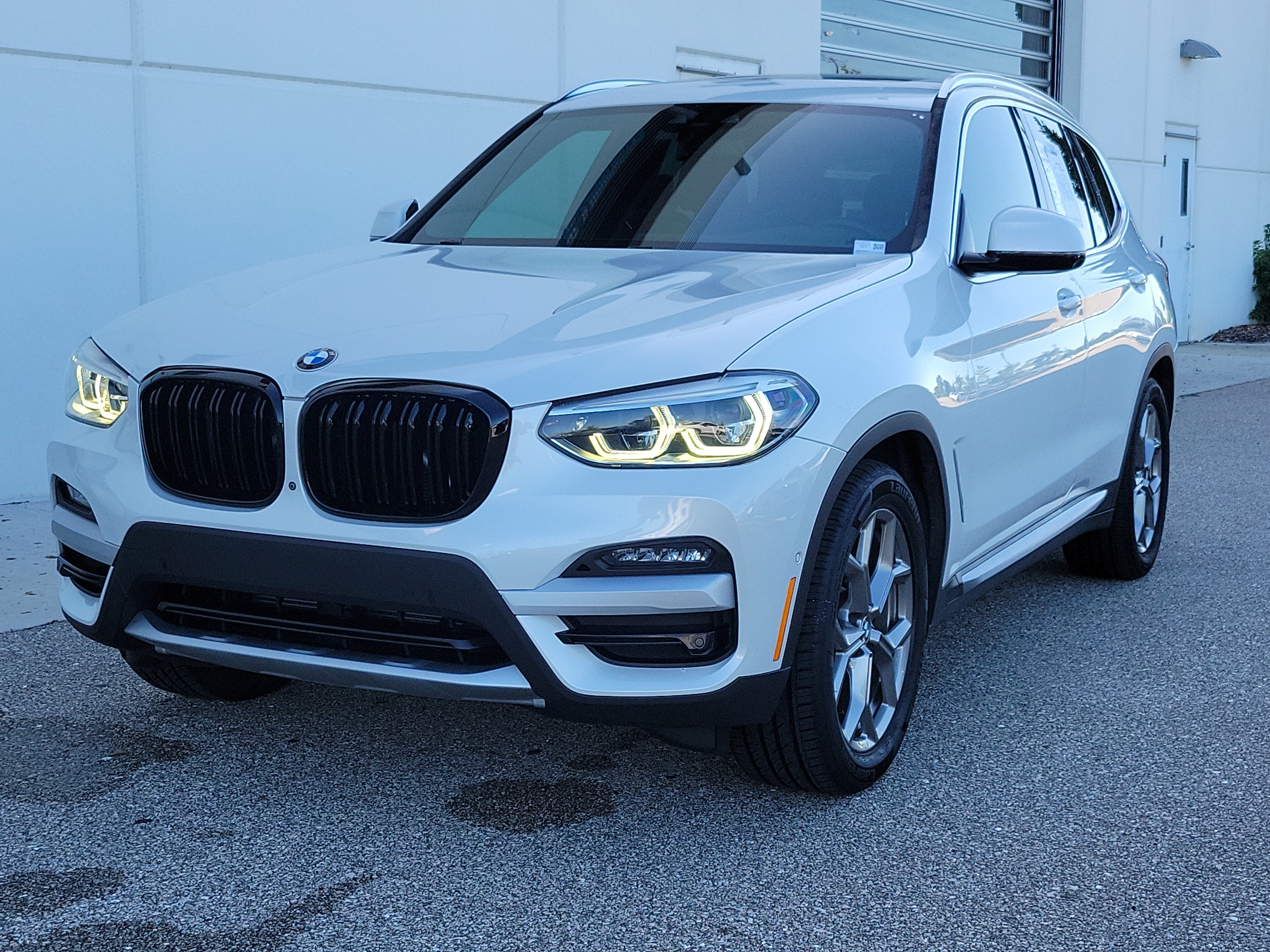 Used 2020 BMW X3 sDrive30i w/ Executive Package RWD image 3