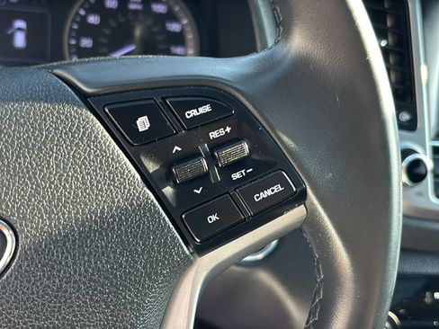 Used 2018 Hyundai Tucson Value AWD/4WD image 16