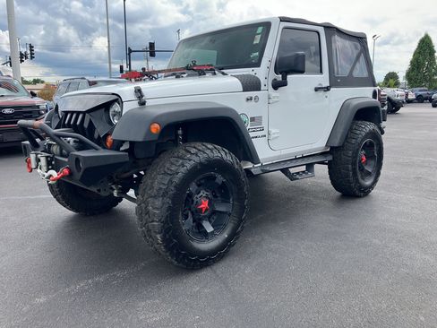 Used 2013 Jeep Wrangler Sport AWD/4WD image 2